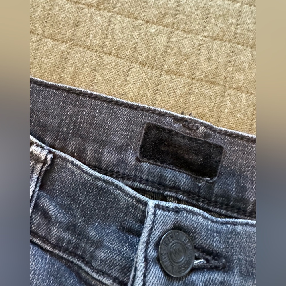 MOTHER The Cha Cha Chew Jeans - Picture 7 of 13
